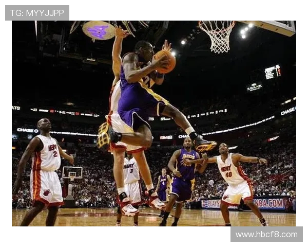 科比NBA比赛视频回顾：回顾科比在NBA赛场上的经典比赛视频