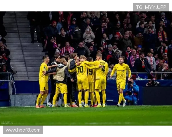 国米与博德闪耀欧冠之战西班牙裁判组主裁埃尔南德斯执法全场